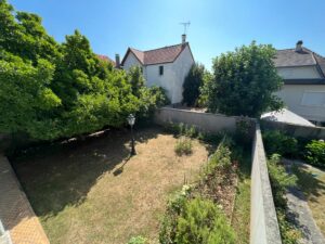 jardin -Spacieuse maison familiale dans un cadre paisible - Proche tram T6